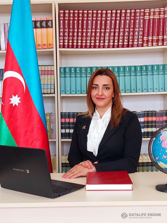 Şəhid İlqar Muradov adına 237 N-li Tam orta məktəbin direktoru Zümrüd Abbas ...